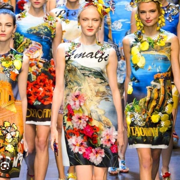 COPY - Dolce and Gabbana Almalfi Shift Dress - Picture 1 of 13
